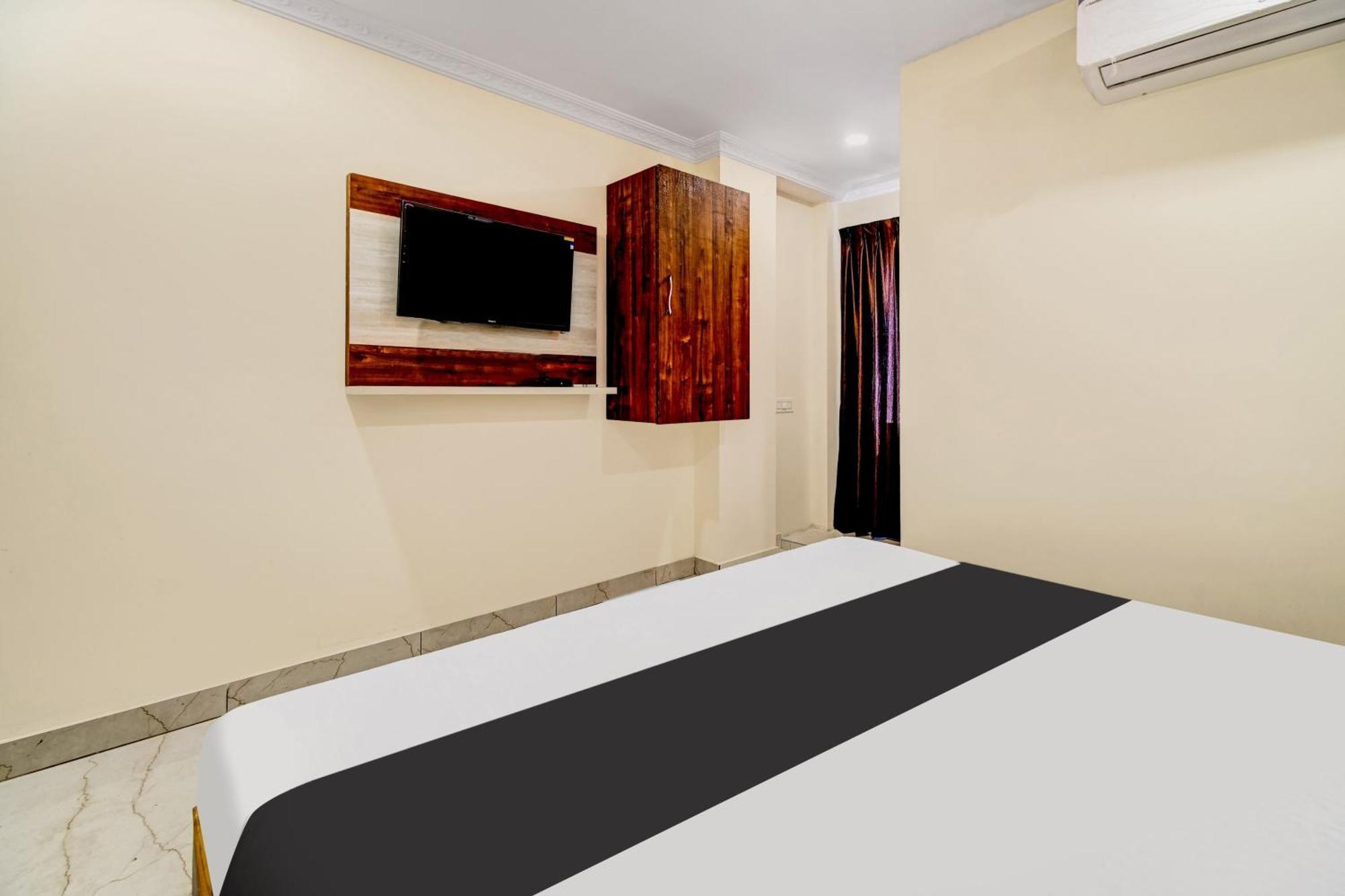 Hotel O Leela Elite Vijayawada Ngoại thất bức ảnh